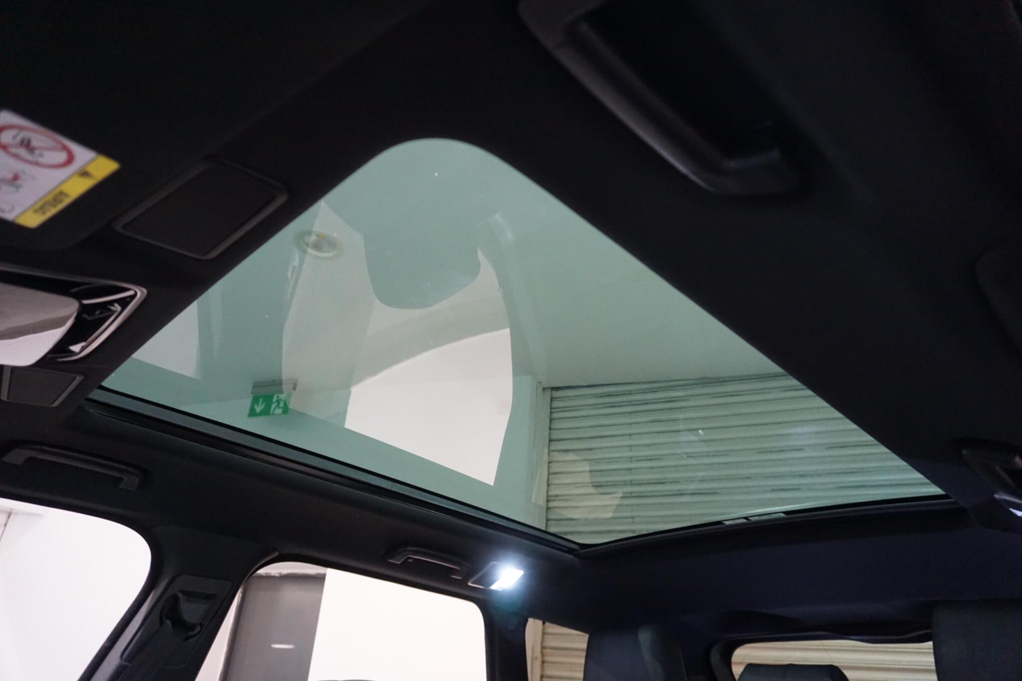 Land Rover Range Rover Sport 2.0 P400e 13.1kWh HSE Dynamic Black SUV 5dr Petrol Plug-in Hybrid Auto 4WD Euro 6 (s/s) (404 ps)